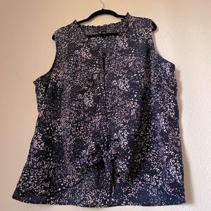Bobeau Dark blue sleeveless button up top